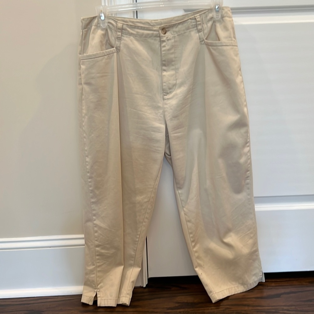 Mountain Lake Khaki Capris